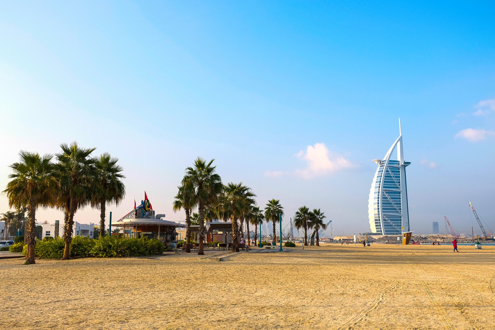 Exploring Jumeirah Beaches in Dubai - RAH Tours